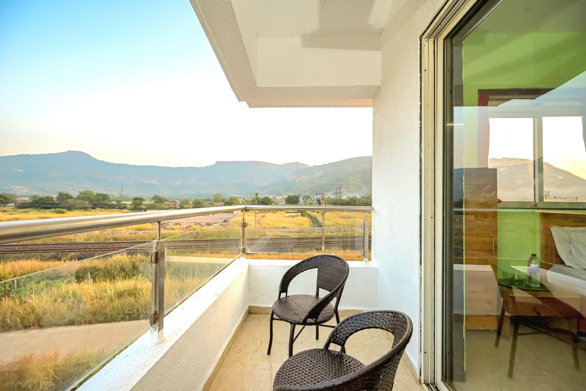 Empyrean Stay II 6Bhk Big Daddy Villa Ll Ac II Pvt Pool II Terrace View II Lux Lonavla Exterior foto